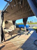 Aranżacja: Pergola tarasowa wolnostojąca z zasłonami Niro 3x5,5 - Grey