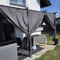 Aranżacja: Pergola tarasowa wolnostojąca z zasłonami Niro 3x5,5 - Grey