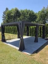 Aranżacja: Pergola tarasowa z lamelami 4x6 z LED, zasłonami i moskitierami - Nefir 2.0 - Antracite, Gartwerk