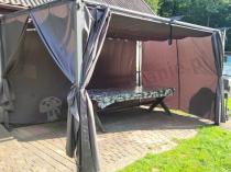 Aranżacja: Pergola tarasowa z zasłonami bocznymi 3x4 Niro - Grey