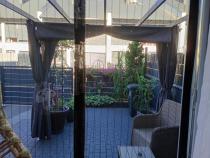 Aranżacja: Pergola wolnostojąca na taras z zasłonami 3x3 Kirn 2.0 Szary - stelaż aluminiowy