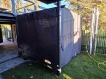 Aranżacja: Pergola wolnostojąca na taras z zasłonami 3x3 Kirn Szary - stelaż aluminiowy