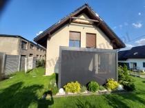 Aranżacja: Roleta opuszczana do pergoli ogrodowej Lufel na ścianę 4m - 373x236 - Antracite