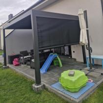 Aranżacja: Roleta zacieniająca do pergoli tarasowej Lufel/Nefir 2.0 ściana 3m - Antracite