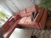 Aranżacja: Różowy narożnik welurowy z funkcją spania Kairos 265x197 lewy
