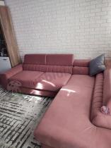 Aranżacja: Różowy wypoczynek do salonu welurowy Laurence 275x205 cm prawy