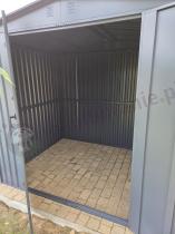 Aranżacja: Schowek ogrodowy blaszany Hartt Plus 240x180x205cm - z drzwiami na zawiasach - Antracyt A16