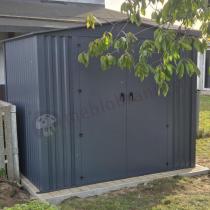 Aranżacja: Schowek ogrodowy blaszany Hartt Plus 240x180x205cm - z drzwiami na zawiasach - Antracyt A16
