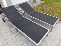 Aranżacja: Siatkowy leżak ogrodowy z kółkami Ahelo - Black + Silver