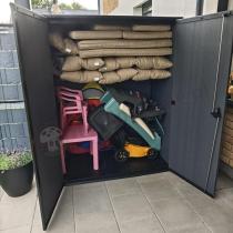 Aranżacja: Szafa ogrodowa z półkami Keter Cortina Alto 1400L Grey