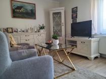Aranżacja: Szafka RTV w stylu Prowansalskim Kashmir KSMT22 Pinia Biała 123 cm