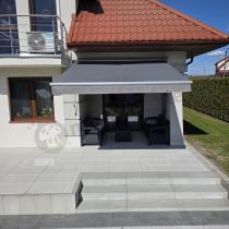 Aranżacja: Szara markiza na balkon Lea 295x250 - aluminiowy stelaż