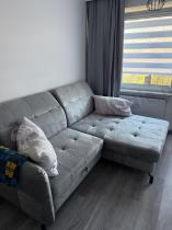 Aranżacja: Szary mały narożnik rozkładany do salonu welur Lorelle prawy 225x160