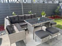 Aranżacja: Szary narożnik technorattan 190x140cm ze stołem obiadowym i pufami Torino Corner Grey