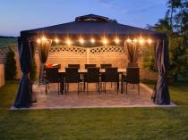 Aranżacja: Szary pawilon do ogrodu 4x4 z moskitierą i zasłonami Okapi Max