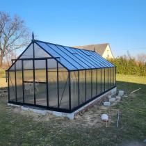 Aranżacja: Szklarnia poliwęglanowa 6mm PLUS stelaż aluminium 305x605x245cm