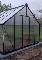 Aranżacja: Szklarnia poliwęglanowa 6mm PLUS stelaż aluminium 305x605x245cm