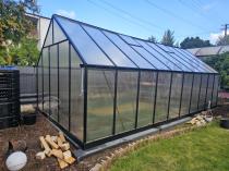 Aranżacja: Szklarnia poliwęglanowa 6mm PLUS stelaż aluminium 305x605x245cm