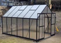 Aranżacja: Szklarnia poliwęglanowa 8mm PREMIUM ze stelażem aluminiowym 244x370x240cm