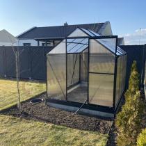 Aranżacja: Szklarnia poliwęglanowo aluminiowa 2x2,5 z czarną ramą - 250x190cm