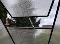 Aranżacja: Szklarnia poliwęglanowo aluminiowa 2x2,5 z czarną ramą - 250x190cm