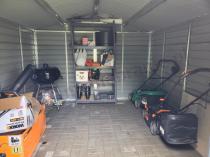 Aranżacja: Szopa narzędziowa blaszana 277x319cm (8,2m2) – Agger Antracyt