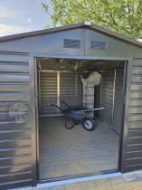 Aranżacja: Szopa narzędziowa blaszana 277x319cm (8,2m2) – Agger Antracyt