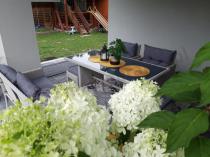Aranżacja: Technorattanowy komplet ogrodowy z sofą 175cm i wysokim stołem Perata Dining Grey