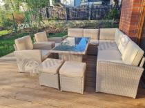 Aranżacja: Technorattanowy narożnik Cofete Plus Natural stół, pufy + 2 fotele