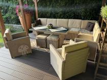 Aranżacja: Technorattanowy narożnik Cofete Plus Natural stół, pufy + 2 fotele