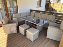 Aranżacja: Technorattanowy narożnik Cofete Plus Natural stół, pufy + 2 fotele