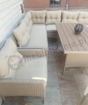 Aranżacja: Technorattanowy narożnik na nóżkach Perata Corner Natural + 2 fotele Polywood