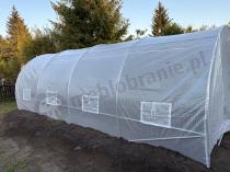 Aranżacja: Tunel foliowy konstrukcja metalowa 3x6m - podwójne drzwi biała siatka 18m2