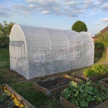 Aranżacja: Tunel foliowy metalowy 2x4m – biały