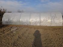 Aranżacja: Tunel foliowy metalowy 3x9m z podwójnymi drzwiami – biały