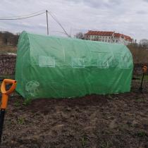 Aranżacja: Tunel foliowy metalowy 4x2m – zielony