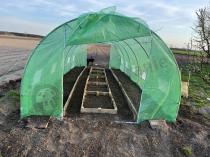 Aranżacja: Tunel foliowy metalowy 7,5x3m z podwójnymi drzwiami – zielony