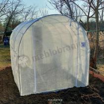 Aranżacja: Tunel foliowy z metalowym stelażem i drzwiami 2x3m – biały