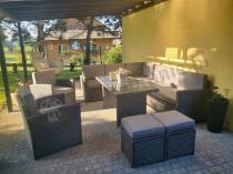 Aranżacja: Tunel foliowy z metalowym stelażem i drzwiami 3x6m – biały