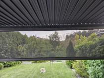 Aranżacja: Wąska pergola na taras 2x4 Nefir 2.0 Antracyt z obrotowymi lamelami, Gartwerk