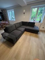 Aranżacja: Welurowy narożnik z funkcją spania Flavio Slim ciemnoszary 255x214cm prawy