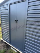 Aranżacja: Wytrzymały domek narzędziowy metalowy Dettel 240x180x210cm - Antracite A16