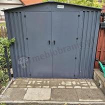 Aranżacja: Wytrzymały schowek ogrodowy blaszany Hartt Plus 240x240x205cm - z drzwiami na zawiasach - Antracyt A16