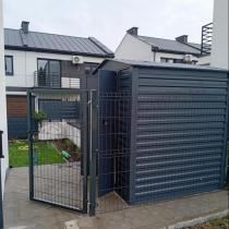 Aranżacja: Wzmacniany domek narzędziowy metalowy Dettel Plus 180x180x205cm - drzwi na zawiasach - Antracite A16