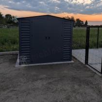 Aranżacja: Wzmacniany domek narzędziowy metalowy Dettel Plus 240x180x205cm - drzwi na zawiasach - Antracite A16