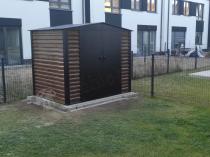 Aranżacja: Wzmacniany domek narzędziowy metalowy Dettel Plus 240x180x205cm - drzwi na zawiasach - Wooden