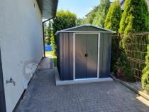Aranżacja: Yardmaster 67 AEYZ domek na narzędzia metalowy 2x2 Anthracite (4,4m2)