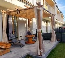 Aranżacja: Zadaszenie na taras z zasłonami 3x3m Pergola Kirn - Cream Wood