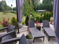 Aranżacja: Zestaw dwóch leżaków ogrodowych składanych Jaipur Sun Lounger brązowy