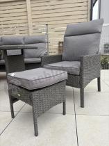 Aranżacja: Zestaw mebli ogrodowych z wysokimi oparciami, stołem, sofą 175cm Lirata Dining Antracytowy